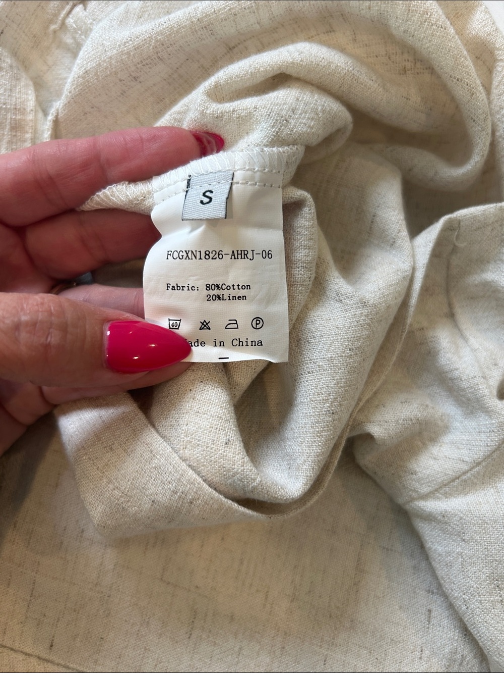 Cream Button-Front Linen Romper - Picture 4 of 4